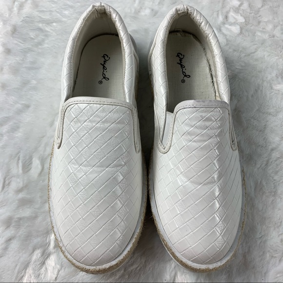 Qupid Slip-on Sneakers - Picture 7 of 14